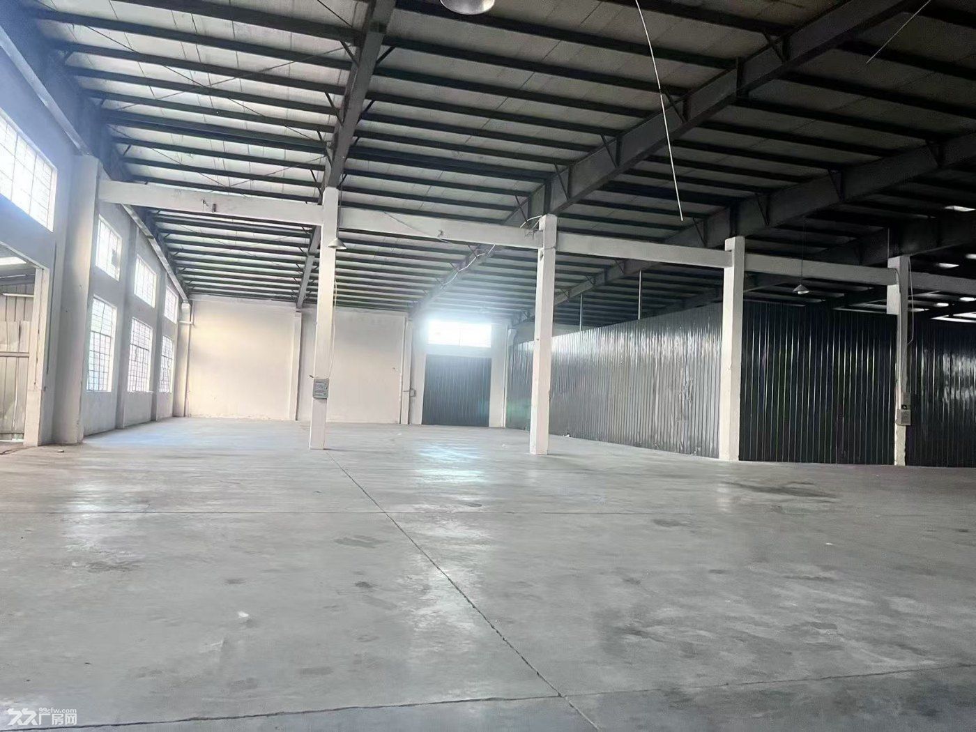 干窑全新2480方单层厂房,全新建好 报价21元 - 2