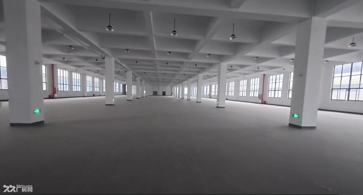 陶庄全新厂房整租9块5！免租期3个月，10800方分层可租 明码标价