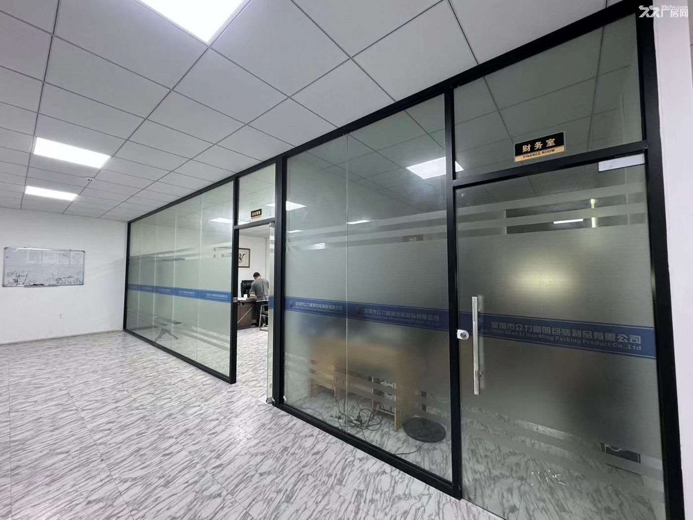 西乡固戍楼上1300平方精装修厂房实际面积出租可以分租 - 5