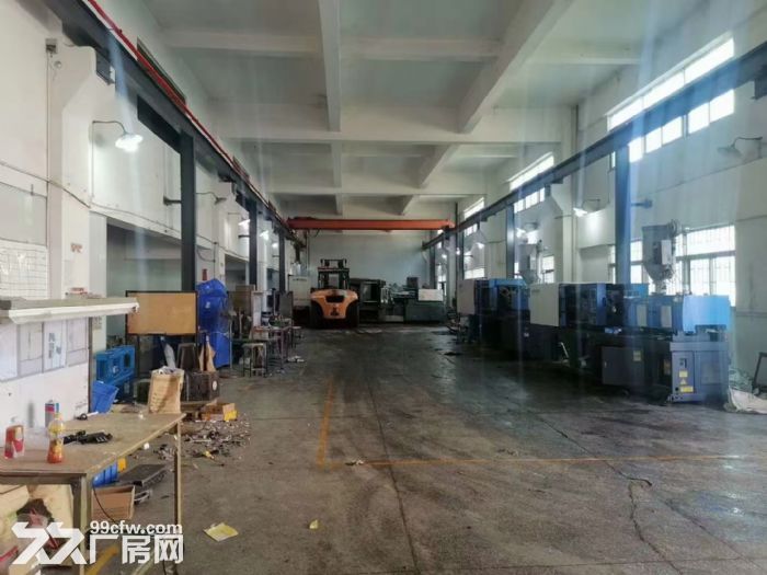 凤岗主干道边上厂房出租一楼1700平 带行车 高度6米空地大 - 4
