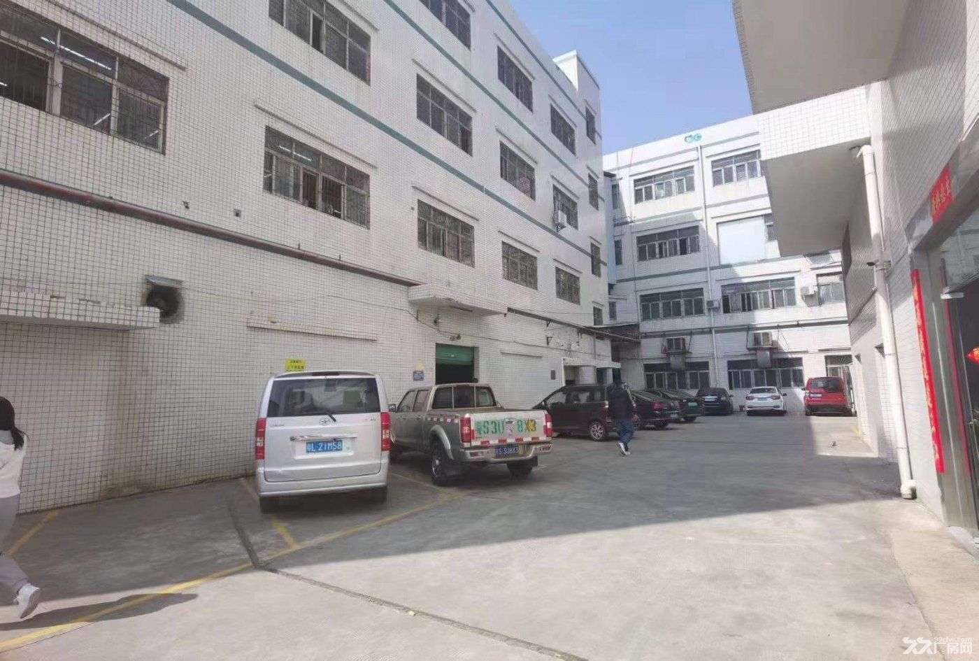 5米高 凤岗一楼小面积适注塑模具五金压铸厂房出租480平 - 2