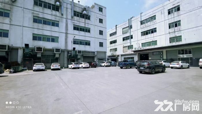 凤岗竹尾田楼上带装修厂房出租2200平 75平方主线到车间
