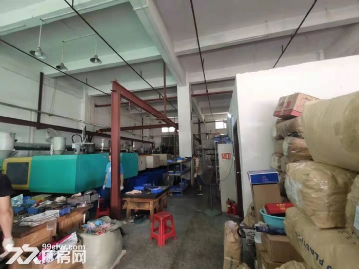 凤岗金凤凰便准一楼6米高厂房出租500平 带行车 水电齐全