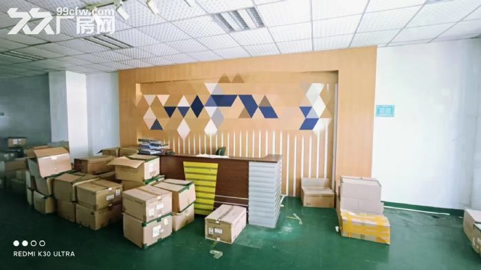 凤岗竹尾田楼上带装修厂房出租2200平 75平方主线到车间 - 4