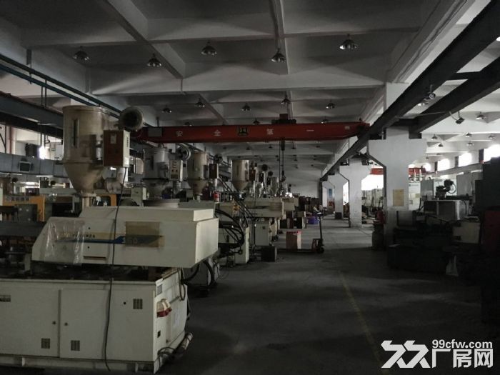 清溪 注塑模具 压铸 机械设备 五金厂房出租带行车