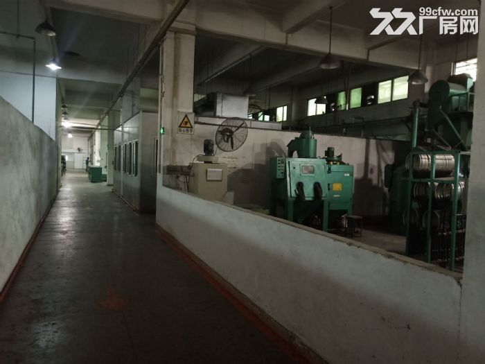 凤岗近沙岭车站对面标准一楼厂房出租1580平,可以分租 - 3