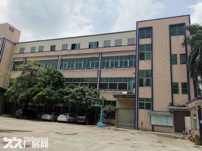 万江标准厂房分租一楼1800平方形象好急租