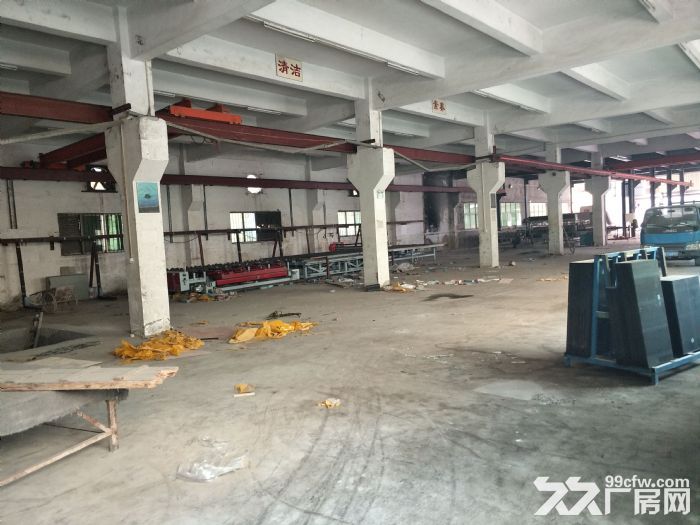 凤岗五联一楼可分租现成行车、带牛角厂房4000平方