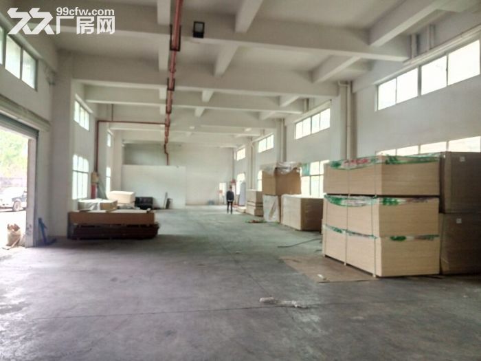 凤岗天堂围塑胶/模具/五金厂房出租700平方