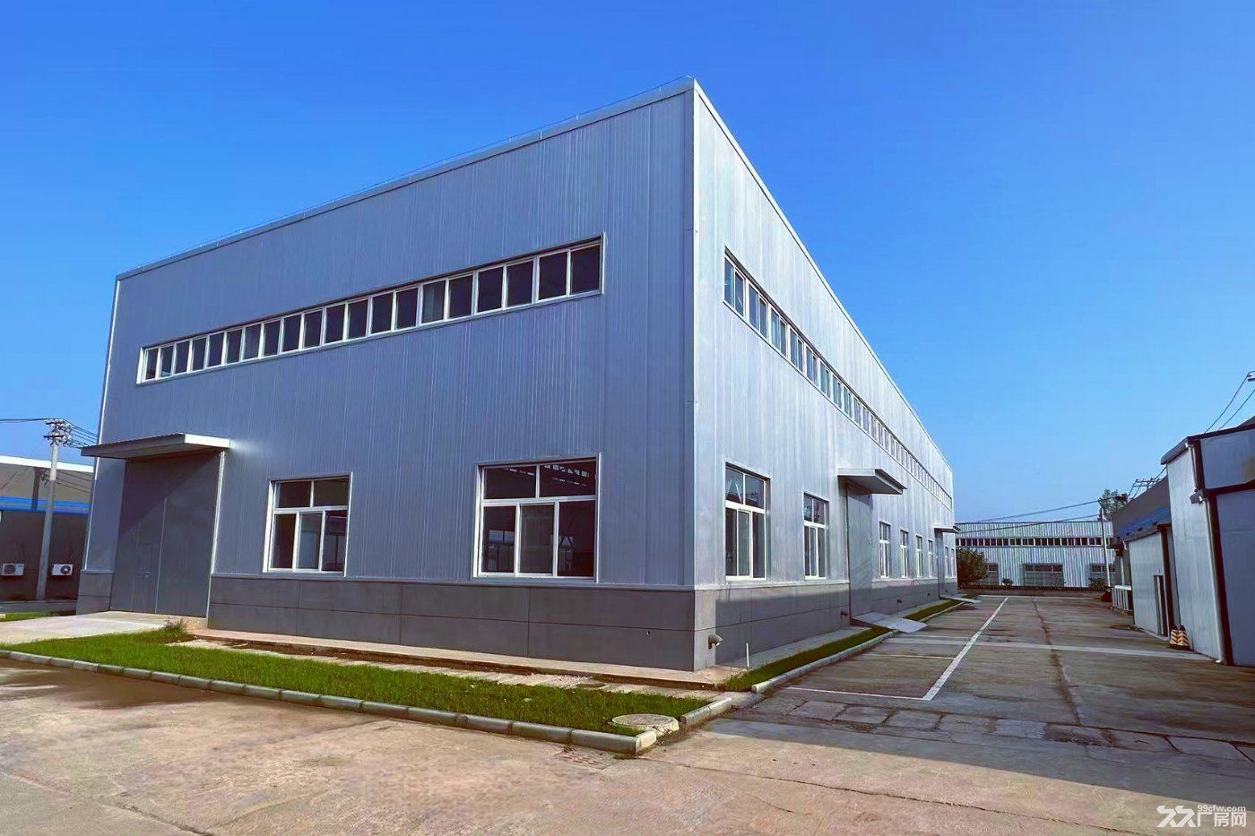 厂房出租丨企业优选！1000m²全新钢构厂房，10吨行车，直达比亚迪三期！ - 2