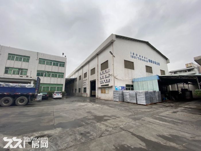 带航车 12米高凤岗单一层钢构厂房出租 机械设备 电脑锣机床 - 3