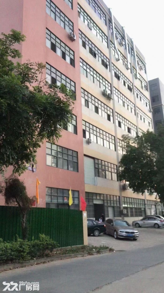 凤岗金凤凰转盘马路边上新出标准一楼500平方出租 水电齐全