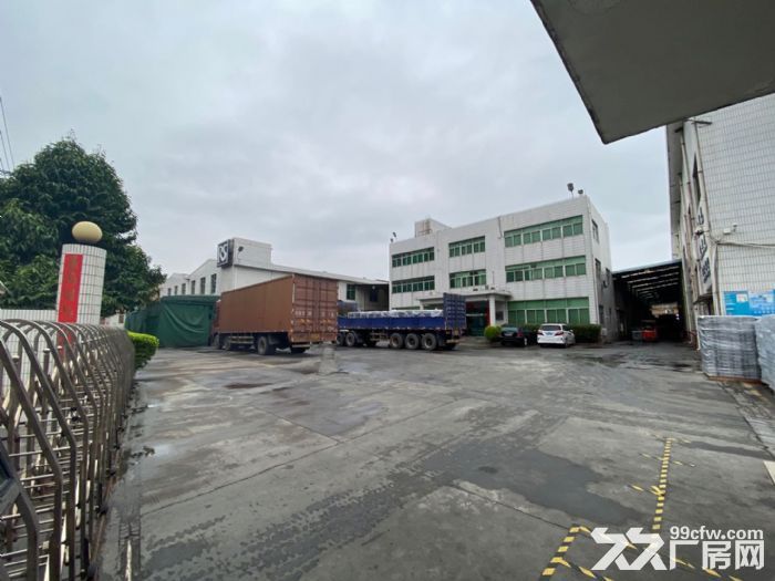 带航车 12米高凤岗单一层钢构厂房出租 机械设备 电脑锣机床 - 2