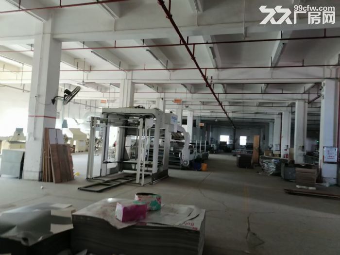 凤岗主干道边上重工业厂房出租一楼2400平方 高5米可分租