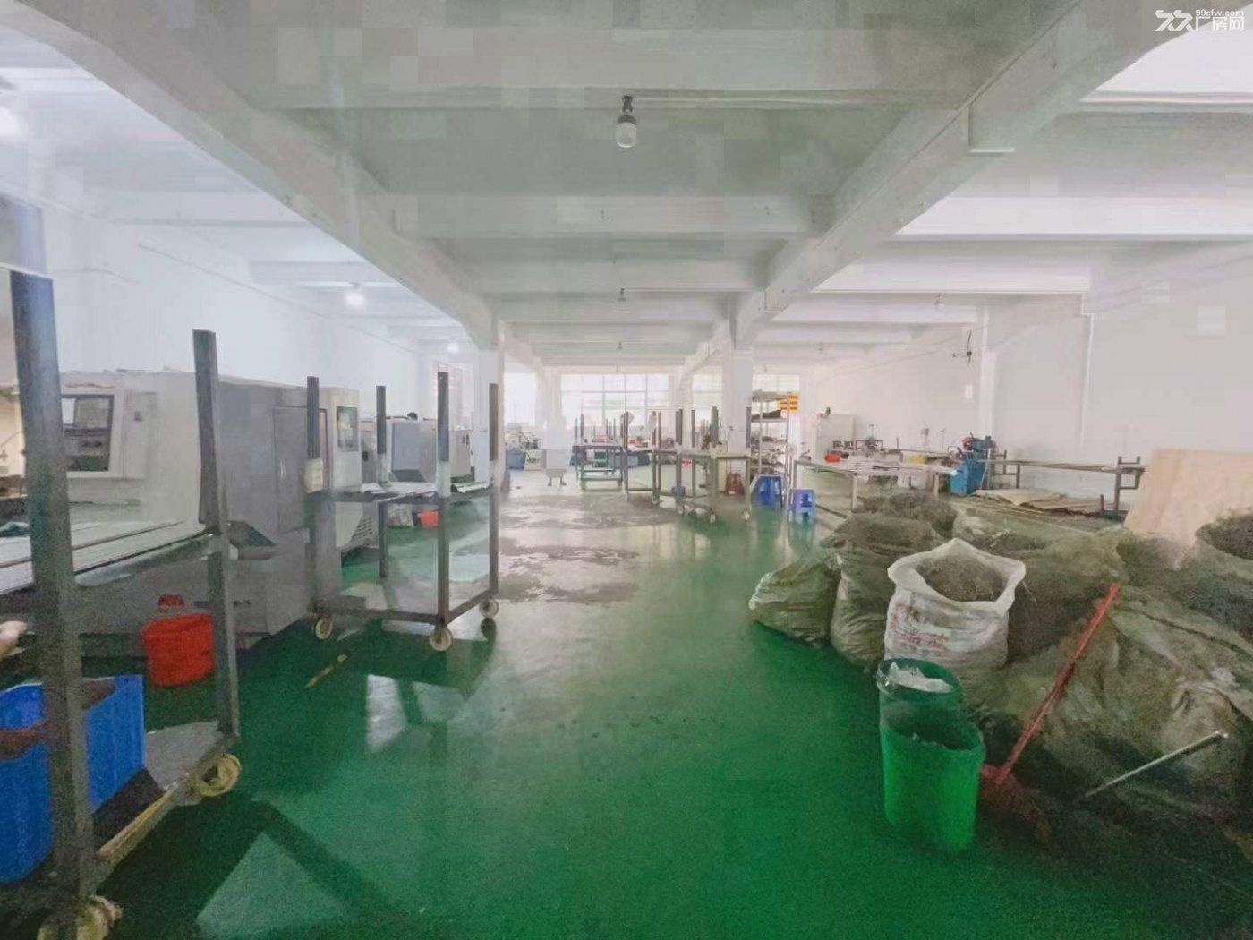 凤德岭标准一楼注塑模具五金厂房出租750平 带水电办公室装修