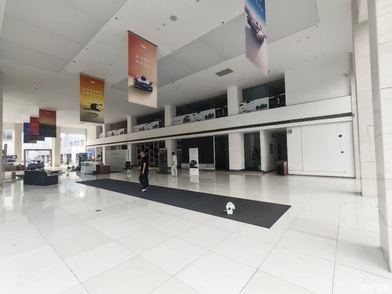 闵行独门独院沿街7500平汽车4S店出租,精装修展厅加售后 - 3