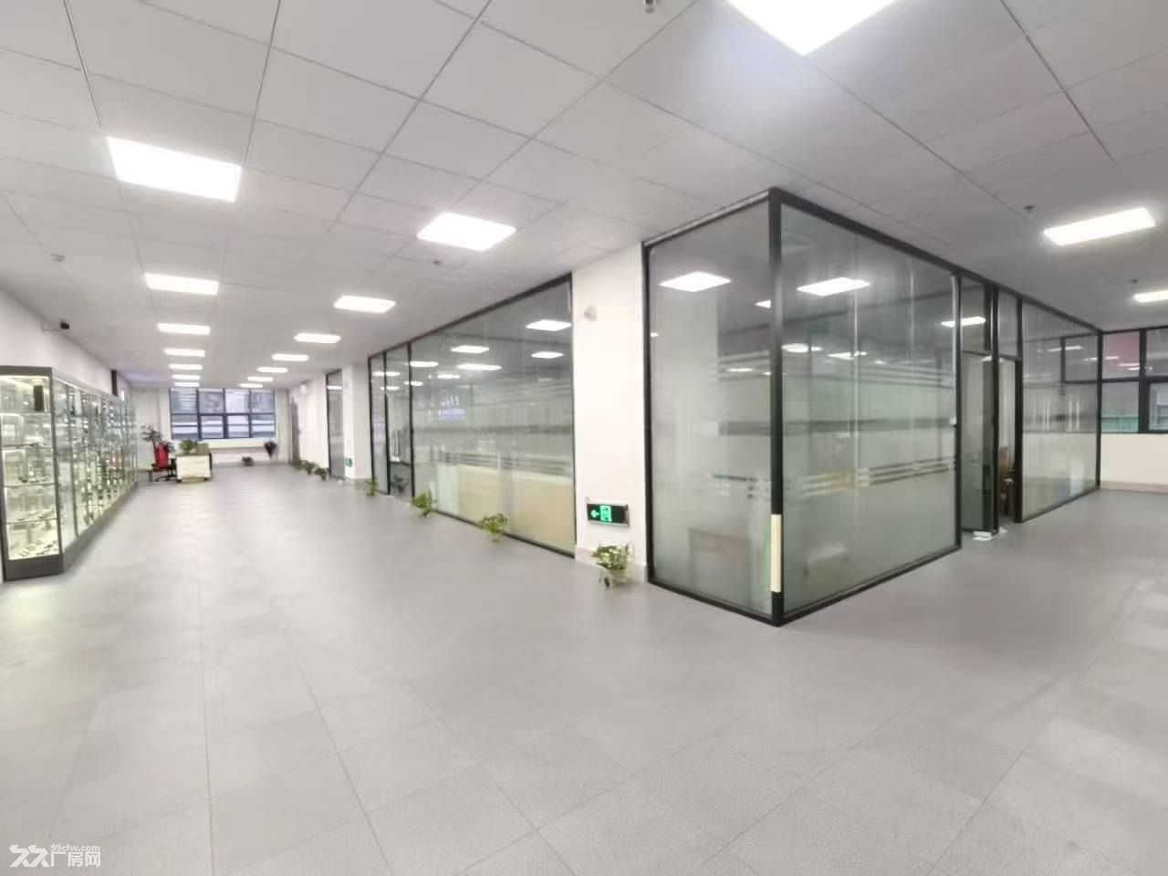 凤岗黄洞一二楼厂房出租单层2500平7米高现成注塑组装厂 - 2