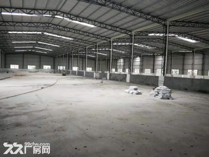 凤岗五联单一层钢构2500平，滴水9米，配电200