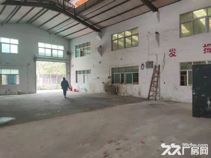 凤岗五联7米高单一层 砖墙到顶钢构厂房750平 带牛角办公室 - 3