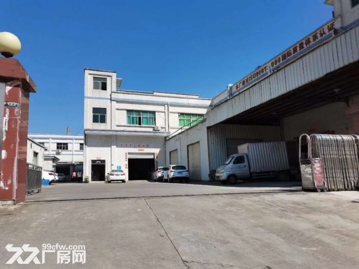 清溪独门独院厂房出租5800平 带牛腿 现成行车 注塑 模具