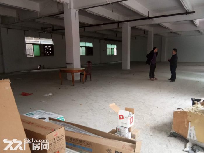 凤岗官井头出租独院一楼厂房1200平方,商业街旁 - 2