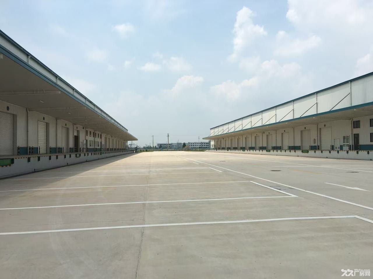 宁波奉化高标仓出租全单层12000平双边卸货口可分带雨棚