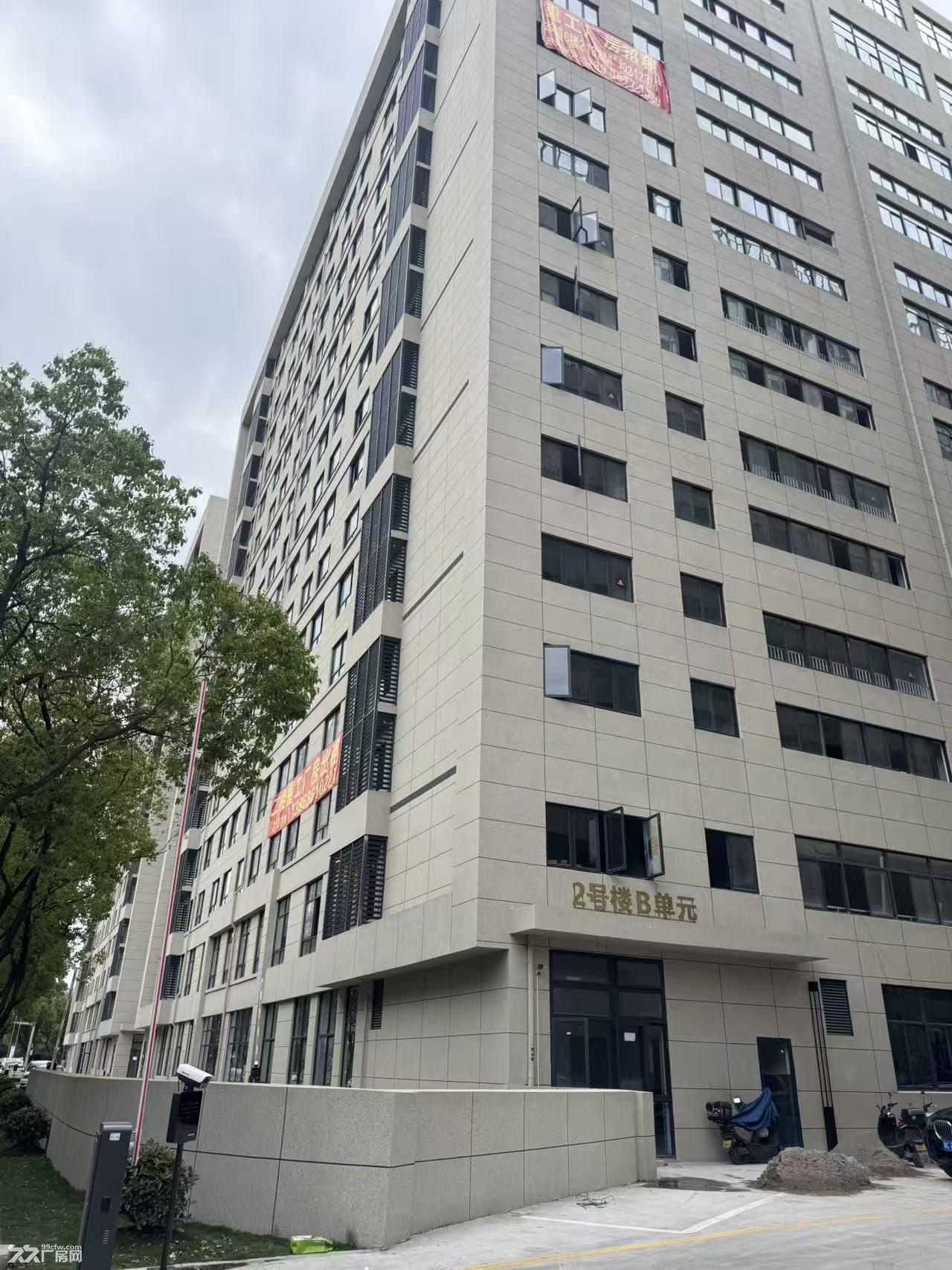 瓯北重工厂房二楼2130平方出租