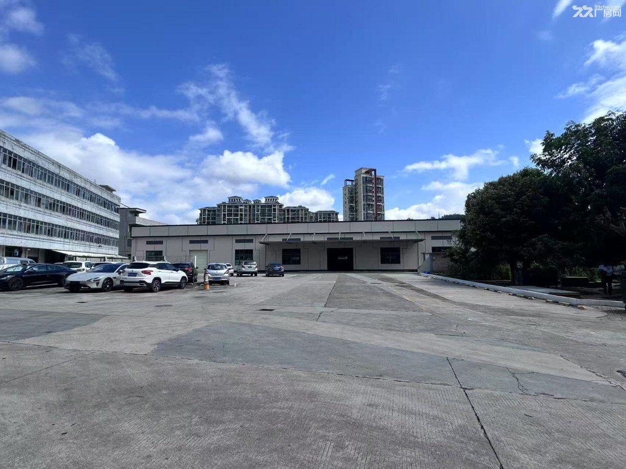 平湖一楼3580平仓库出租 - 2