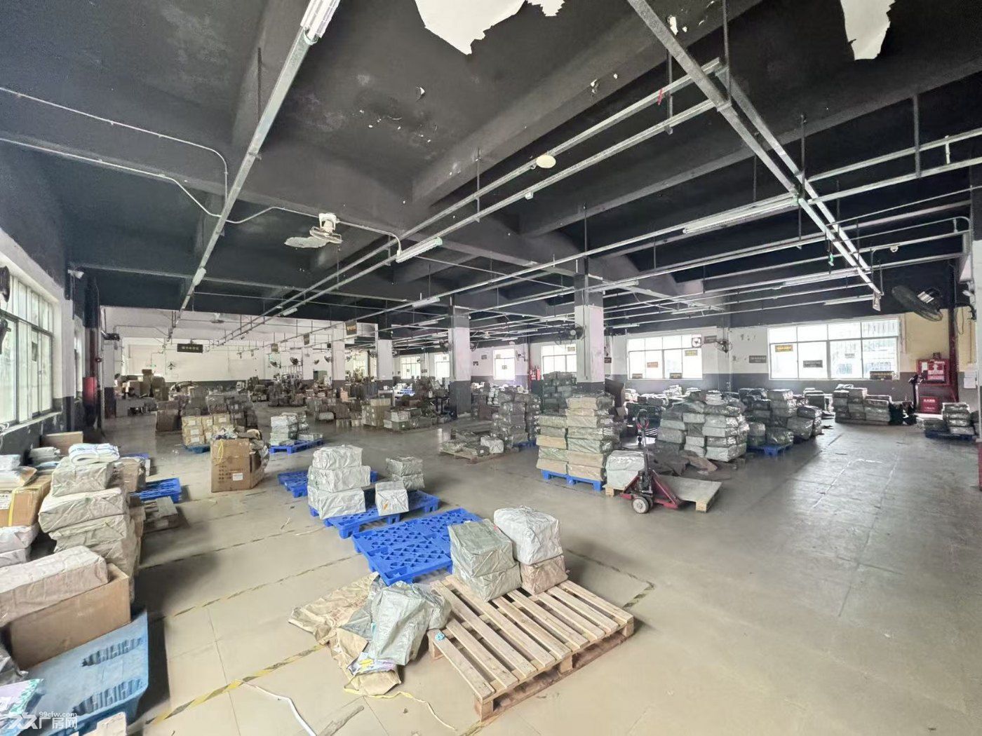 观澜独门独院3600平厂房出租 - 3
