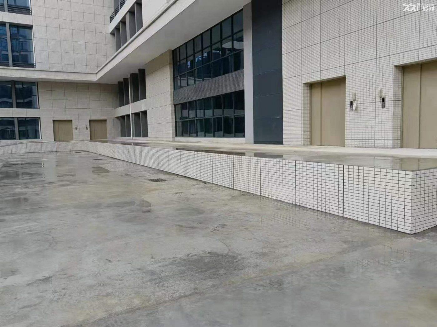 凤岗五联全新 电商物流仓库 厂房出租5108平 带卸货平台 - 2