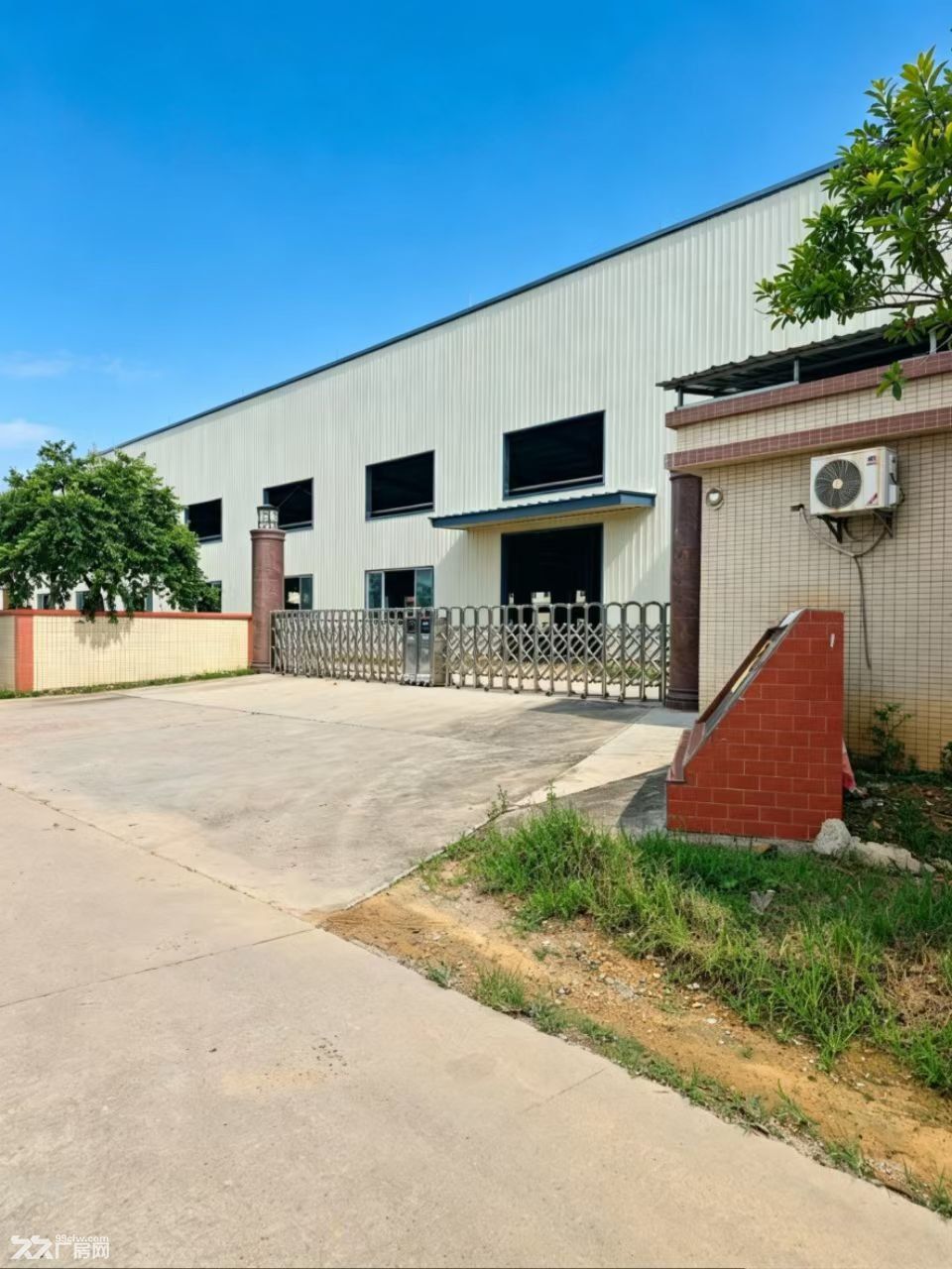 原房东高10米独门独院钢构厂房出租，建面25000㎡