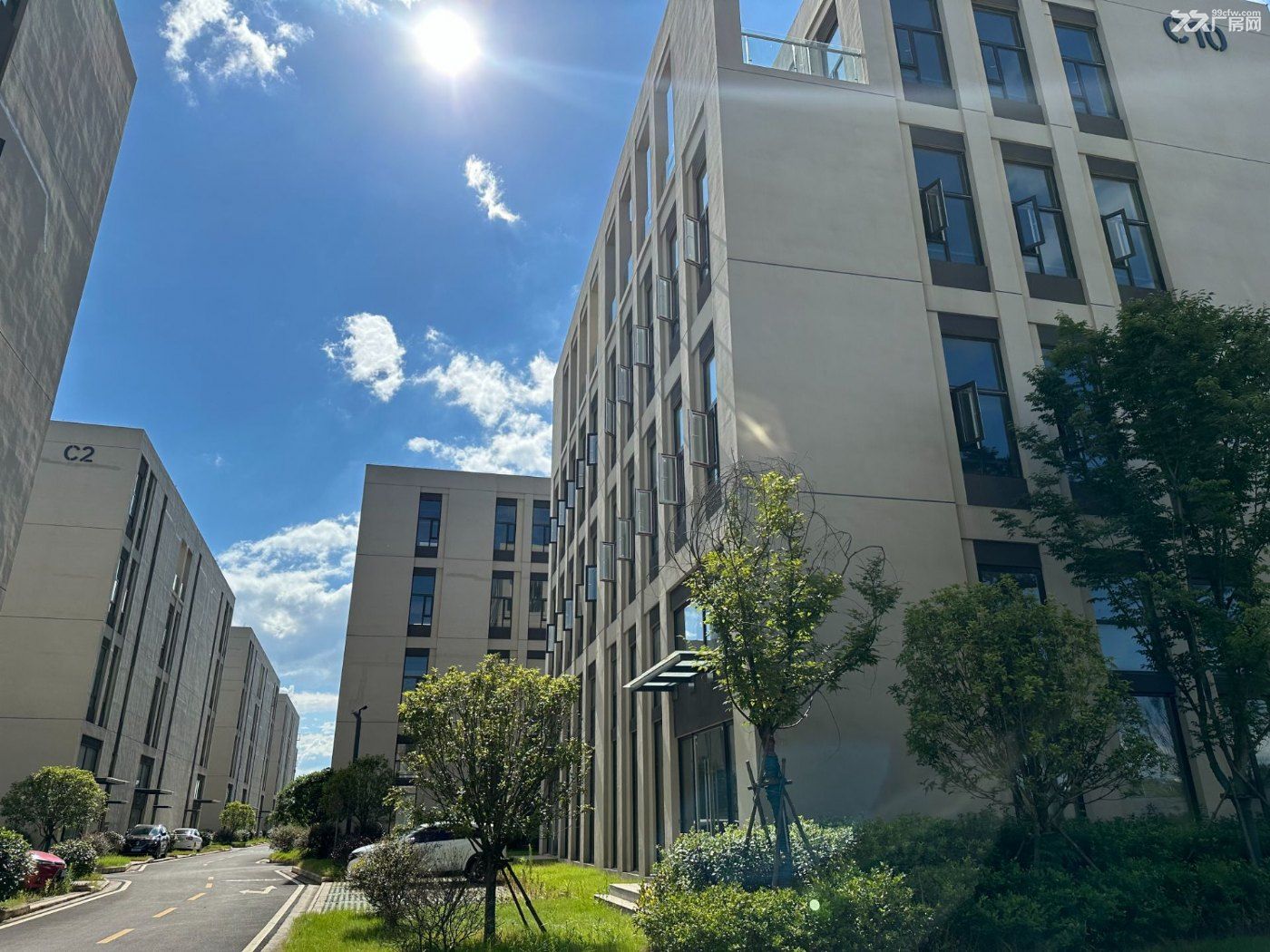 汤逊湖畔花园分层厂房可租可售客货梯齐全配套成熟 - 6