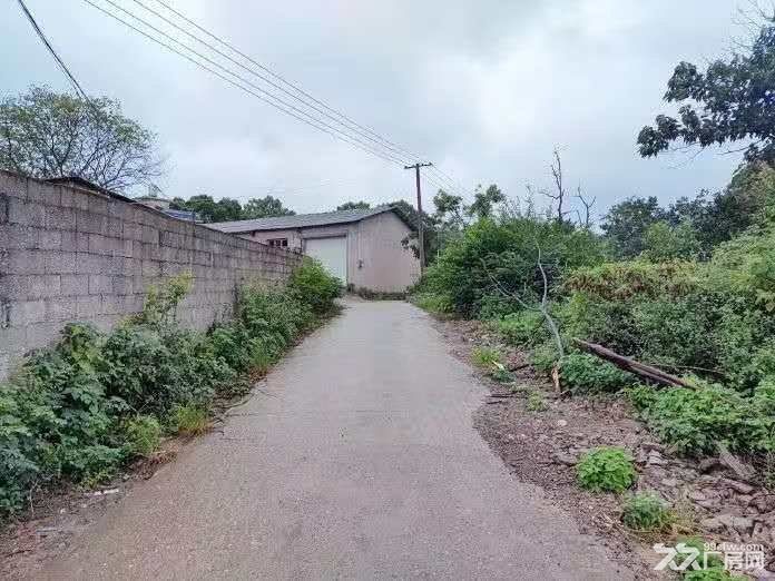 岳麓区岳麓街道桃花岭村住林场350平方仓库出租