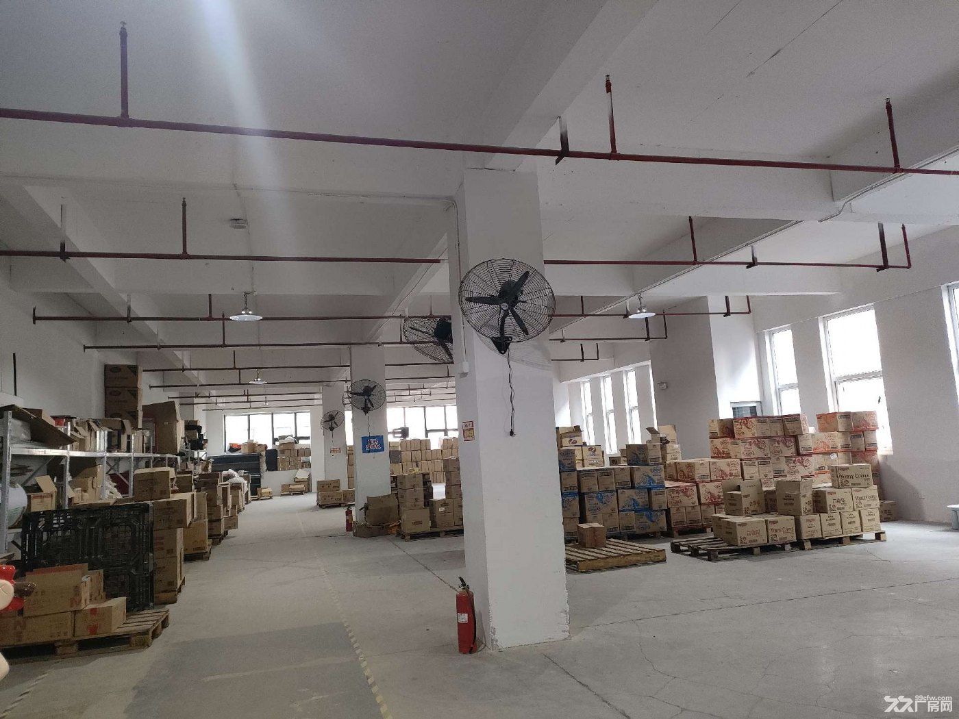 科技新城2楼厂房仓库1000平方米