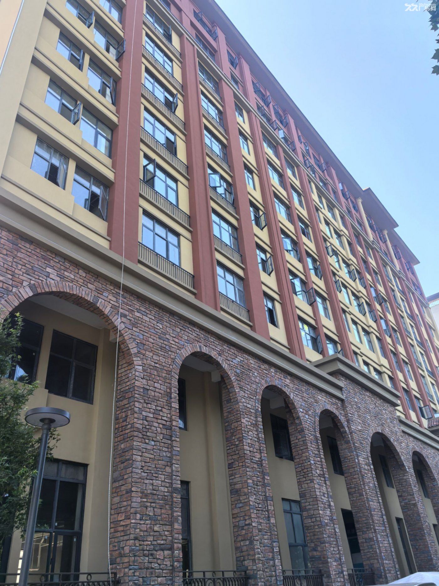 郑东新区8号线地铁口附近精装办公 - 4