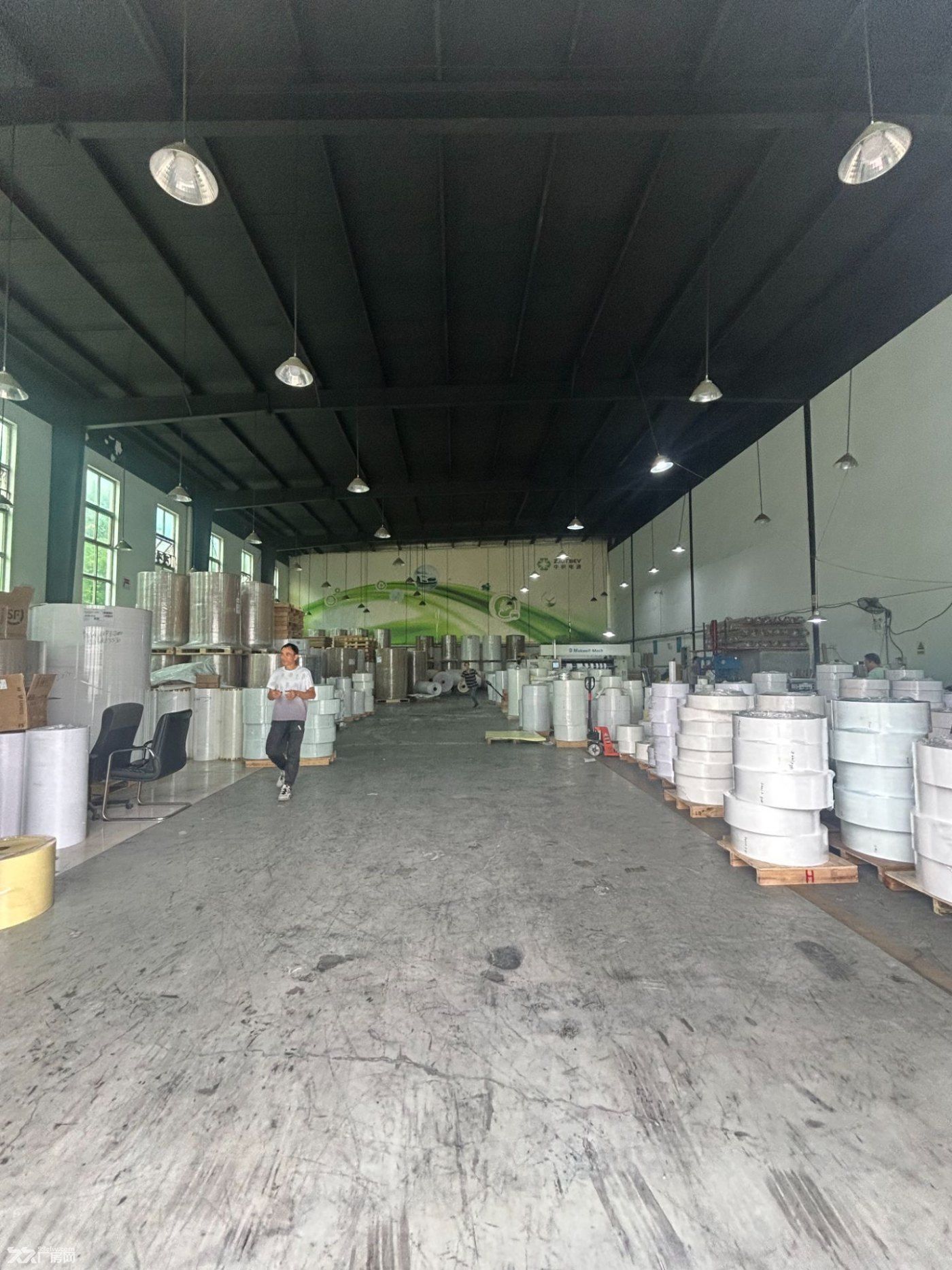 高新西区高净空标准厂房出租 - 4
