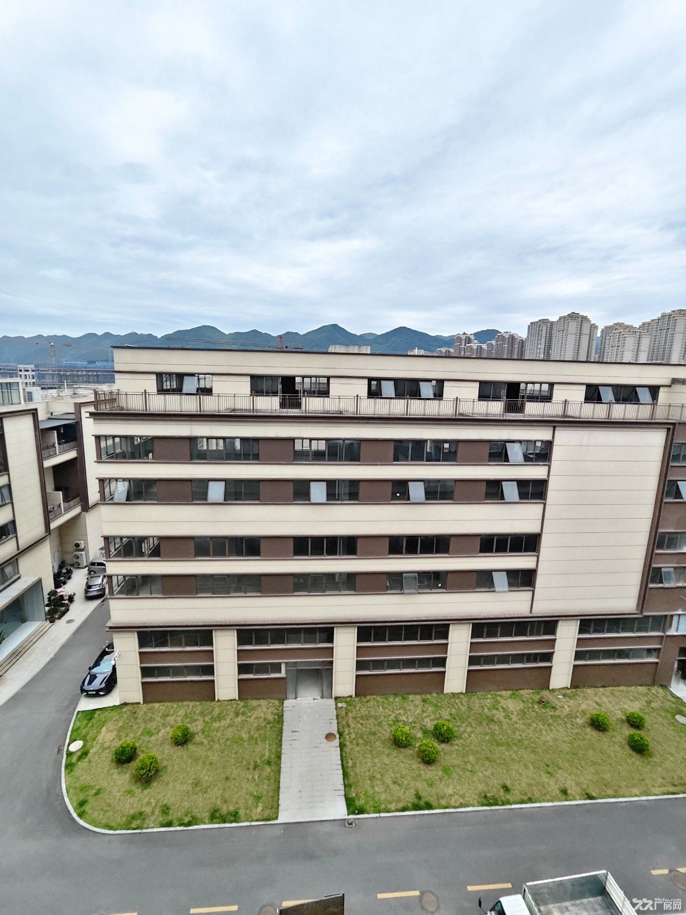两江水土400平精装办公出租,拎包入驻,租金便宜 - 4