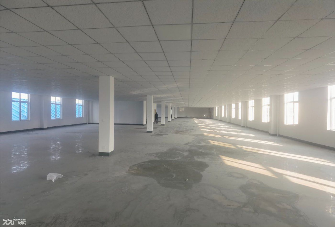 即墨城西，核心地段，新建厂房办公楼。