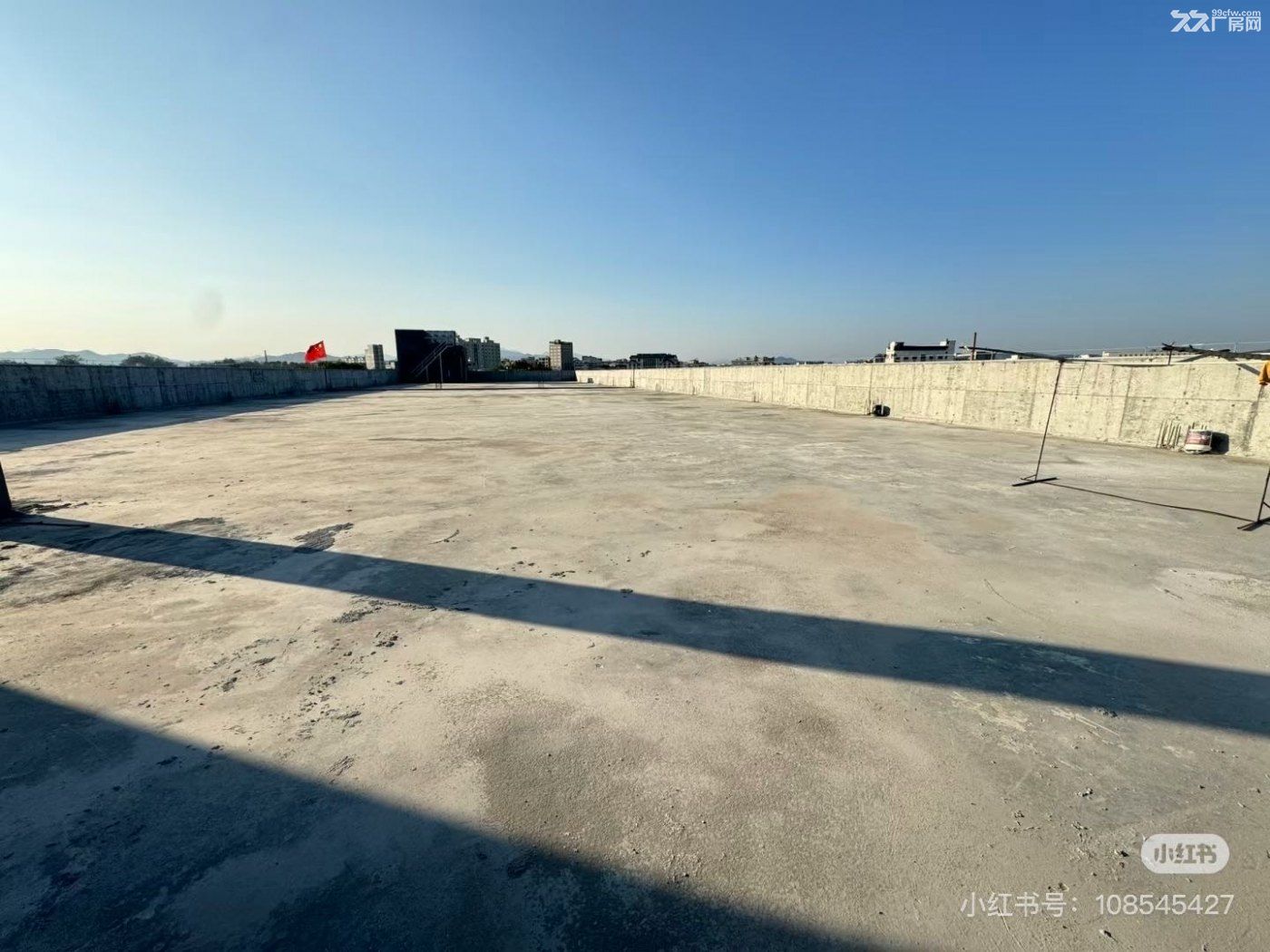 占地面积17亩，现有厂房面积4700平方