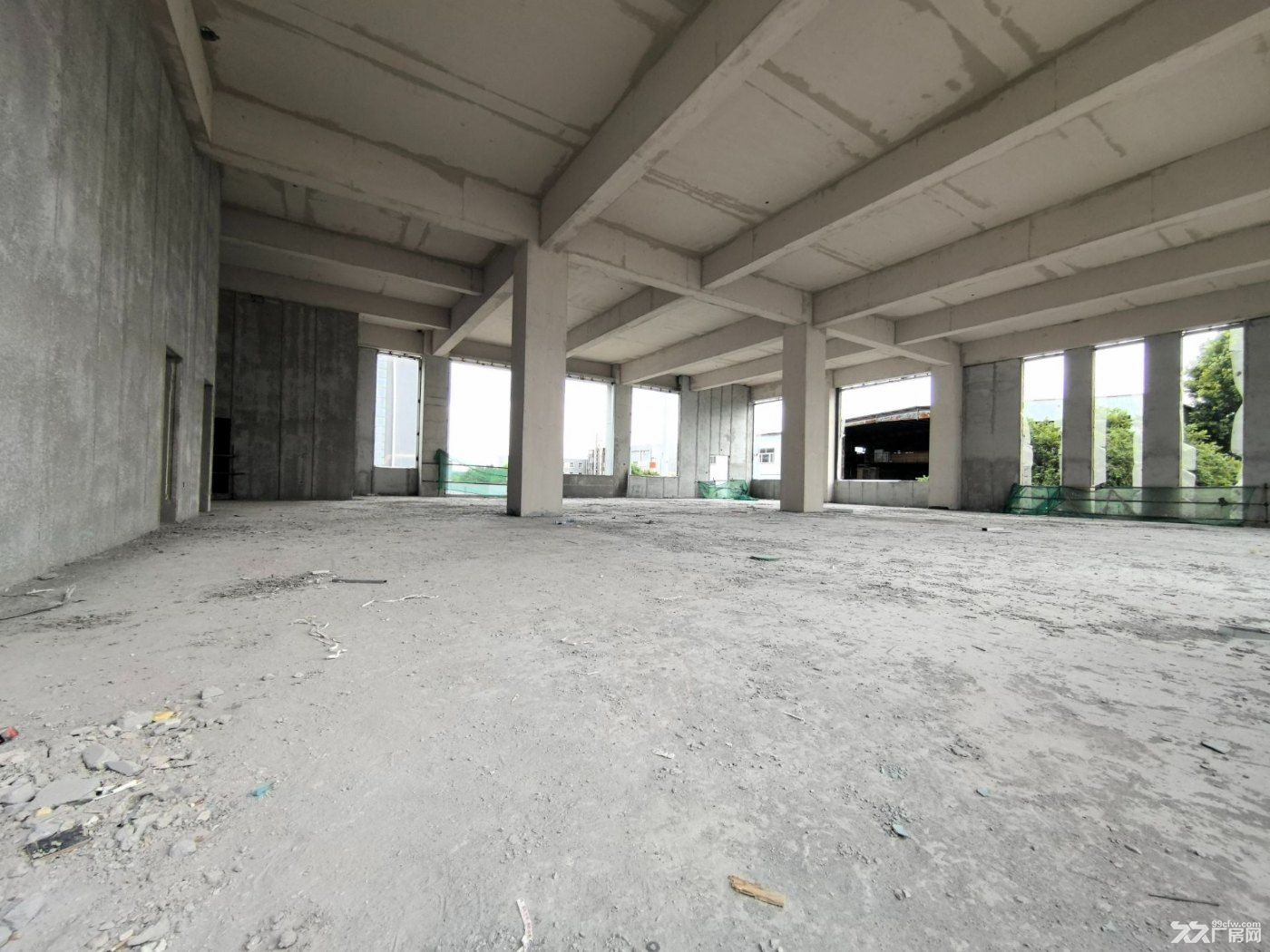 顺义独栋优质厂房1700㎡有房本可生产环评层高7.2米赠送花园露台 - 2