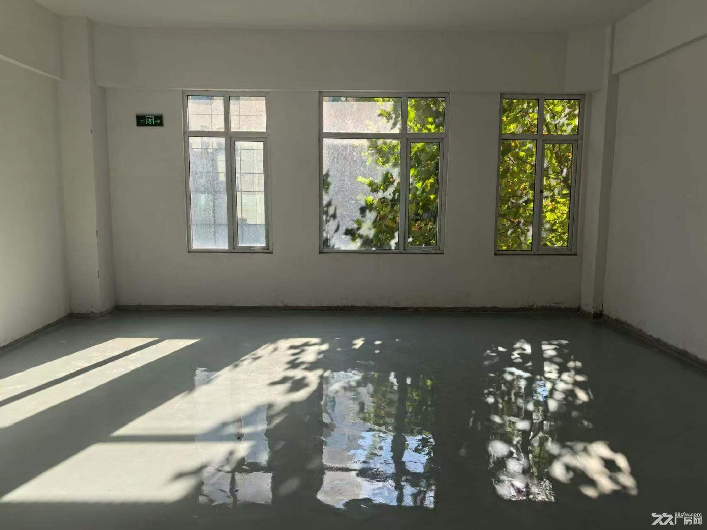 小平米办公,研发,组装 工业用地 - 2