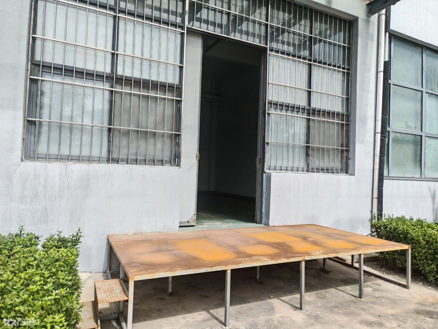 空港一楼厂房可生产仓储研发等,有货门,正规园区 - 4