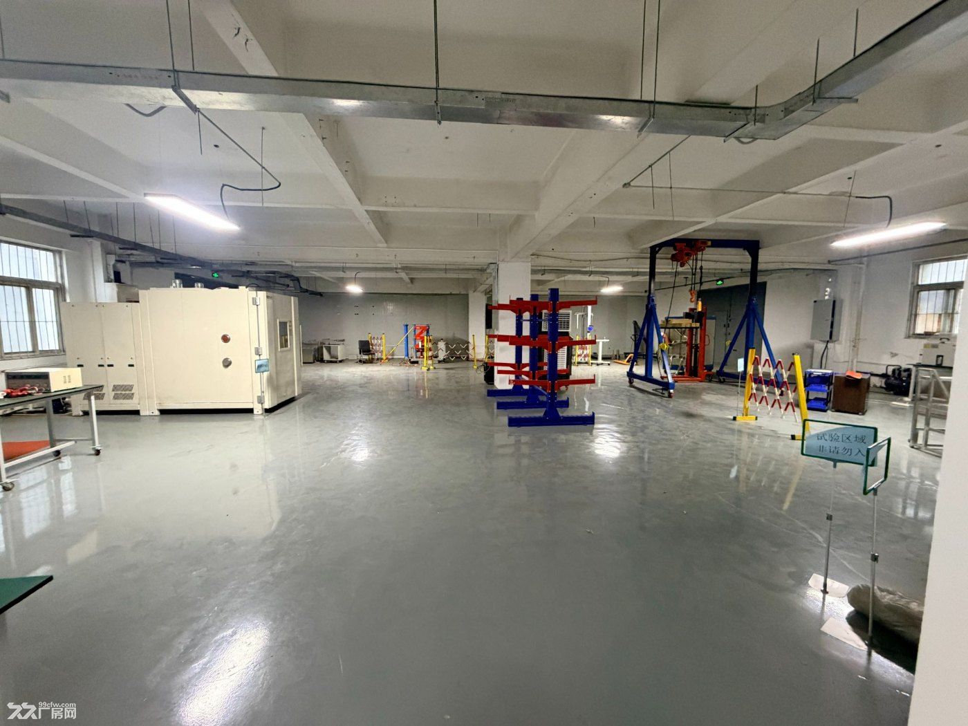 空港一楼精装修厂房+办公,可生产仓储办公直播等 - 3