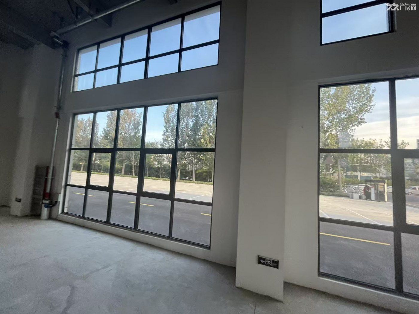 北辰区临街厂房出售,适合贸易展厅,医疗器械等 - 2