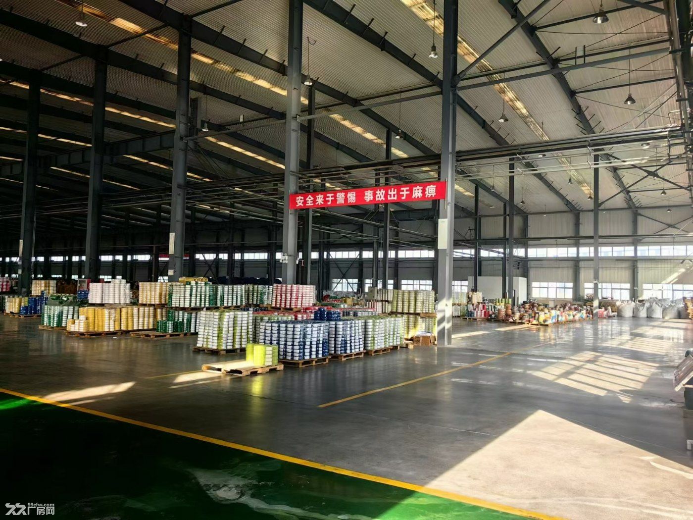 空港3千到万9千平米厂房，可生产仓储带天车