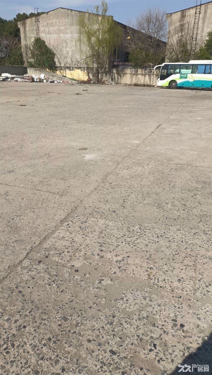房东出租 黄渡曹安公路水泥场地8亩石子场地5亩可分租，停车堆放，理石板。 - 8