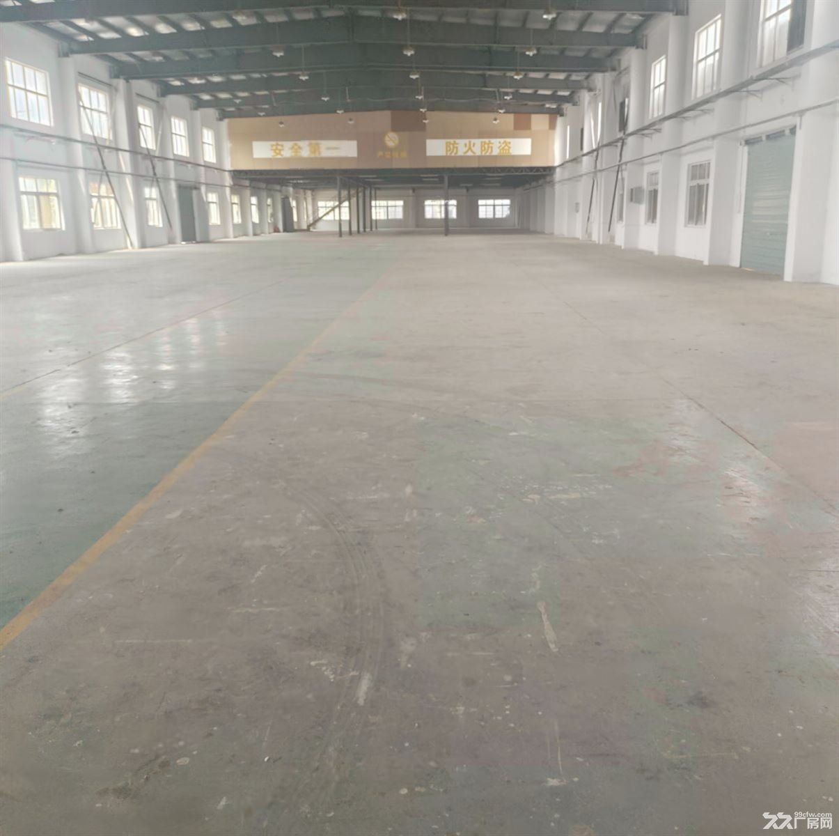 房东出租 江桥新出独门独院6千平，面积大小可分割层高10米场地超大。 - 2