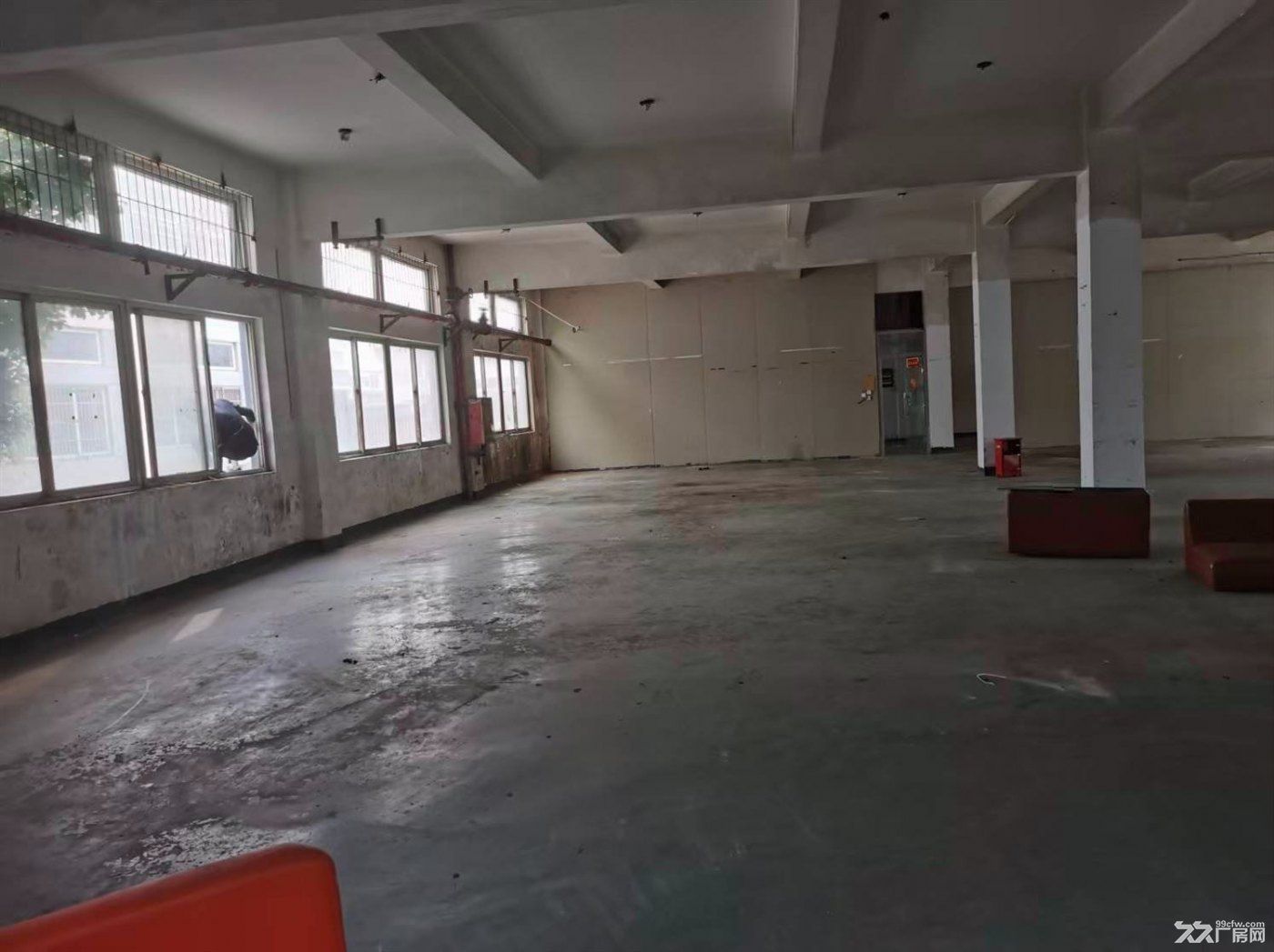 房东出租 封浜 一楼660平 带场地 能烧饭 有独立卫生间办公室 - 8