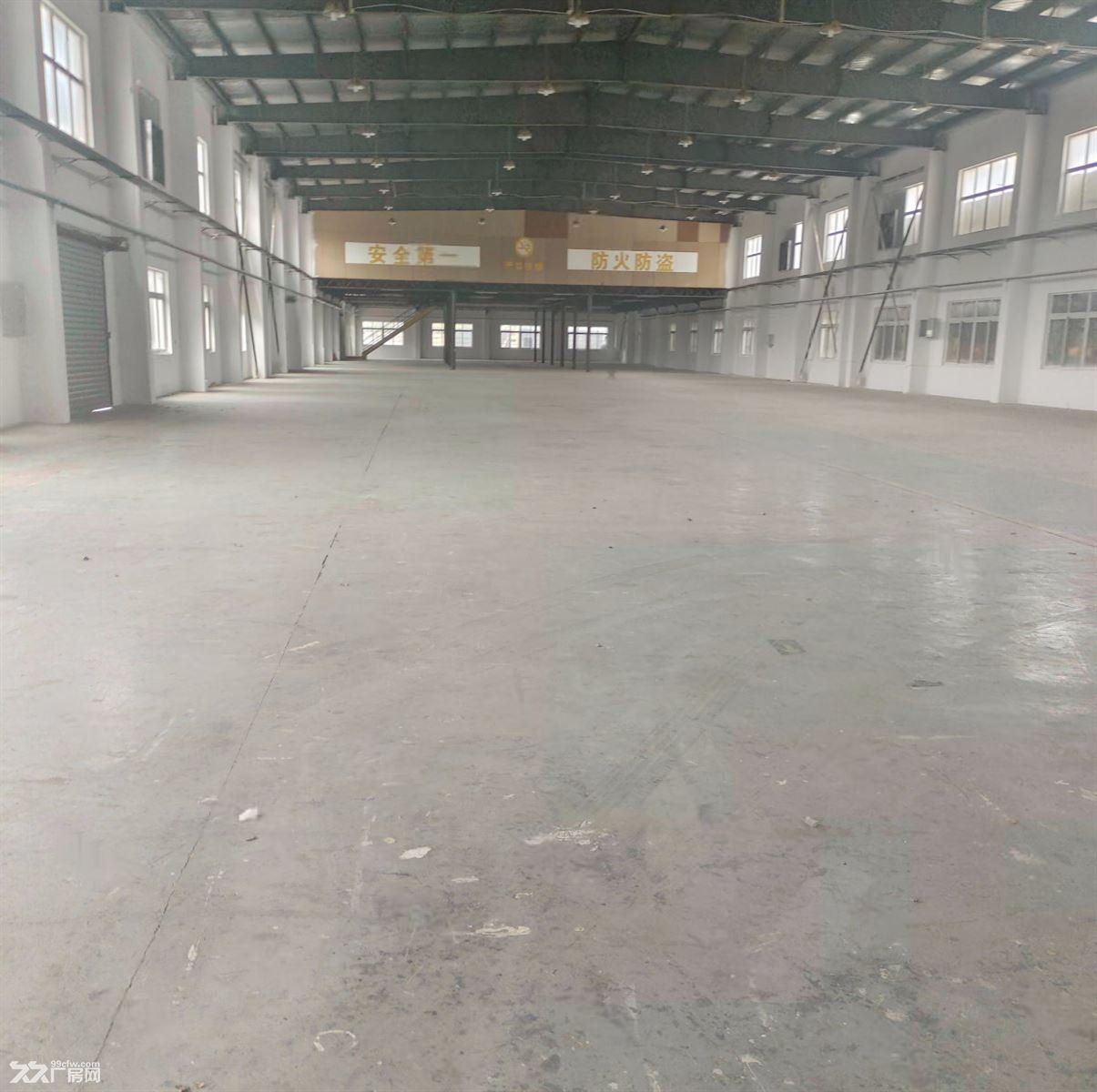 房东出租 江桥新出独门独院6千平，面积大小可分割层高10米场地超大。 - 4