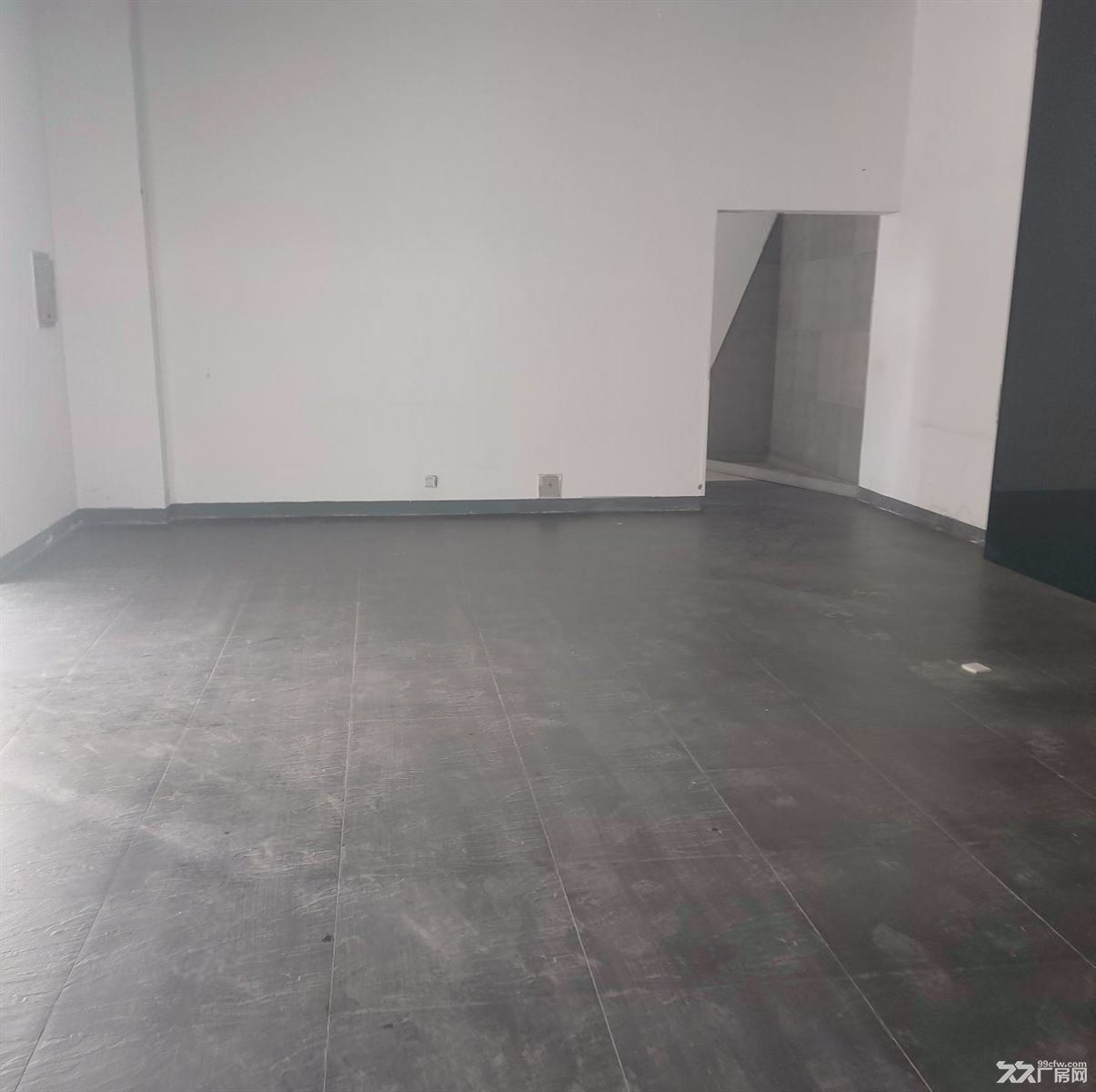 房东出租 江桥新出独门独院6千平，面积大小可分割层高10米场地超大。 - 7